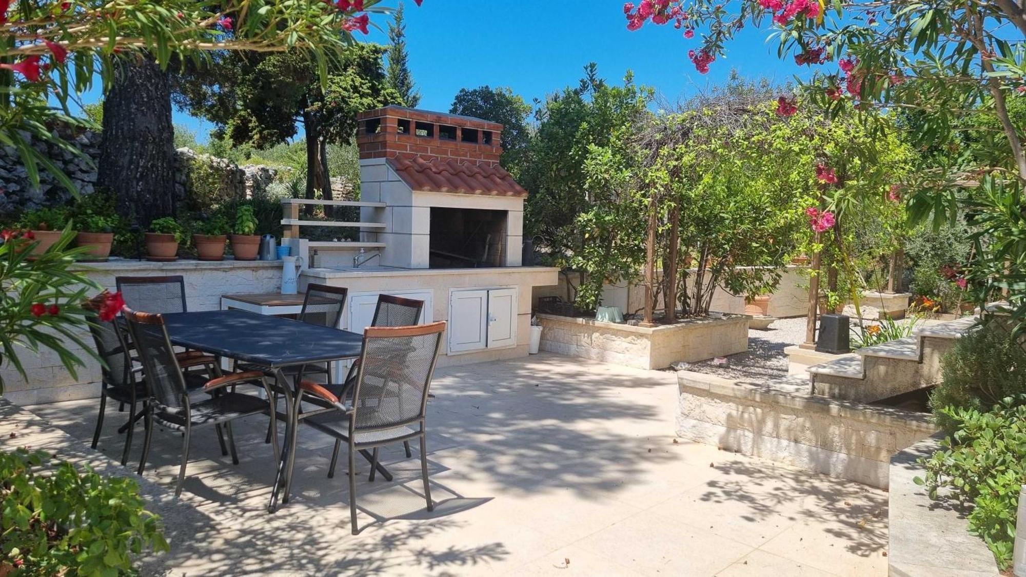 Apartments Villa Olea لومباردا المظهر الخارجي الصورة